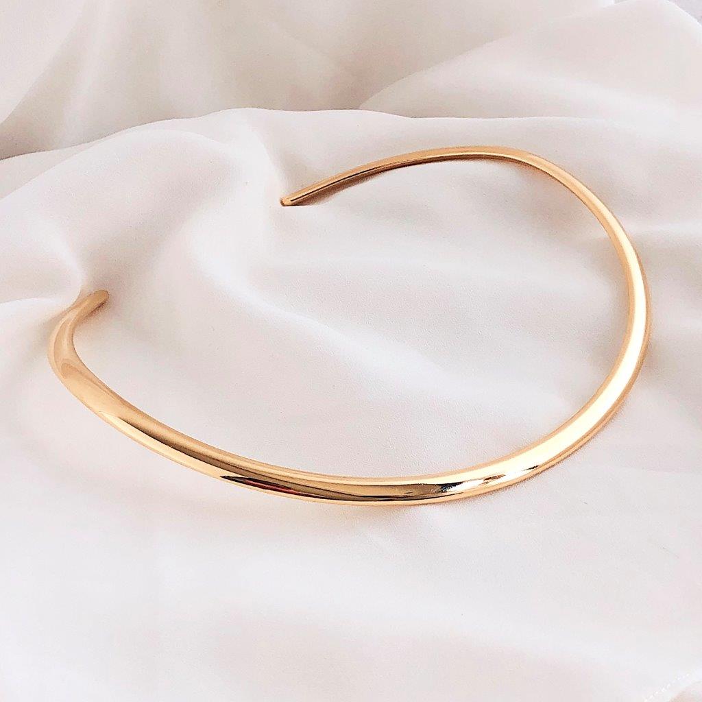 Choker Achatada Ouro