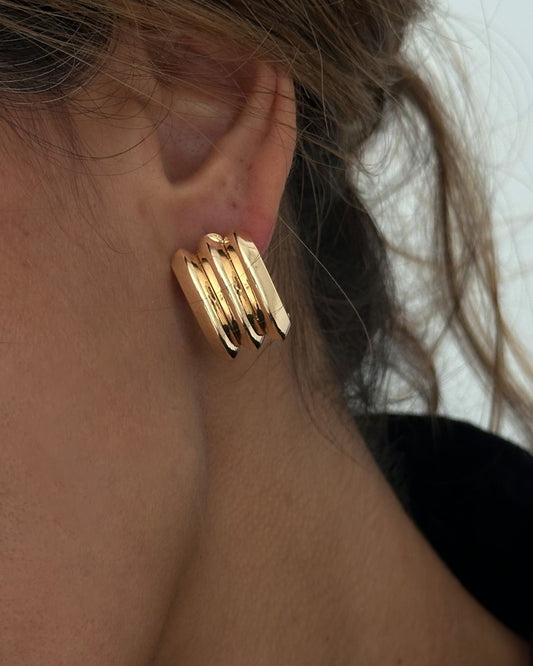Brinco Belle Ouro