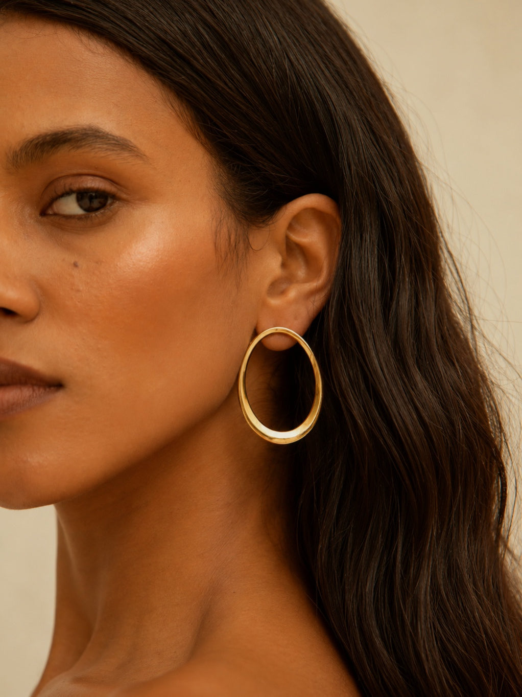 Brinco Oval Ouro