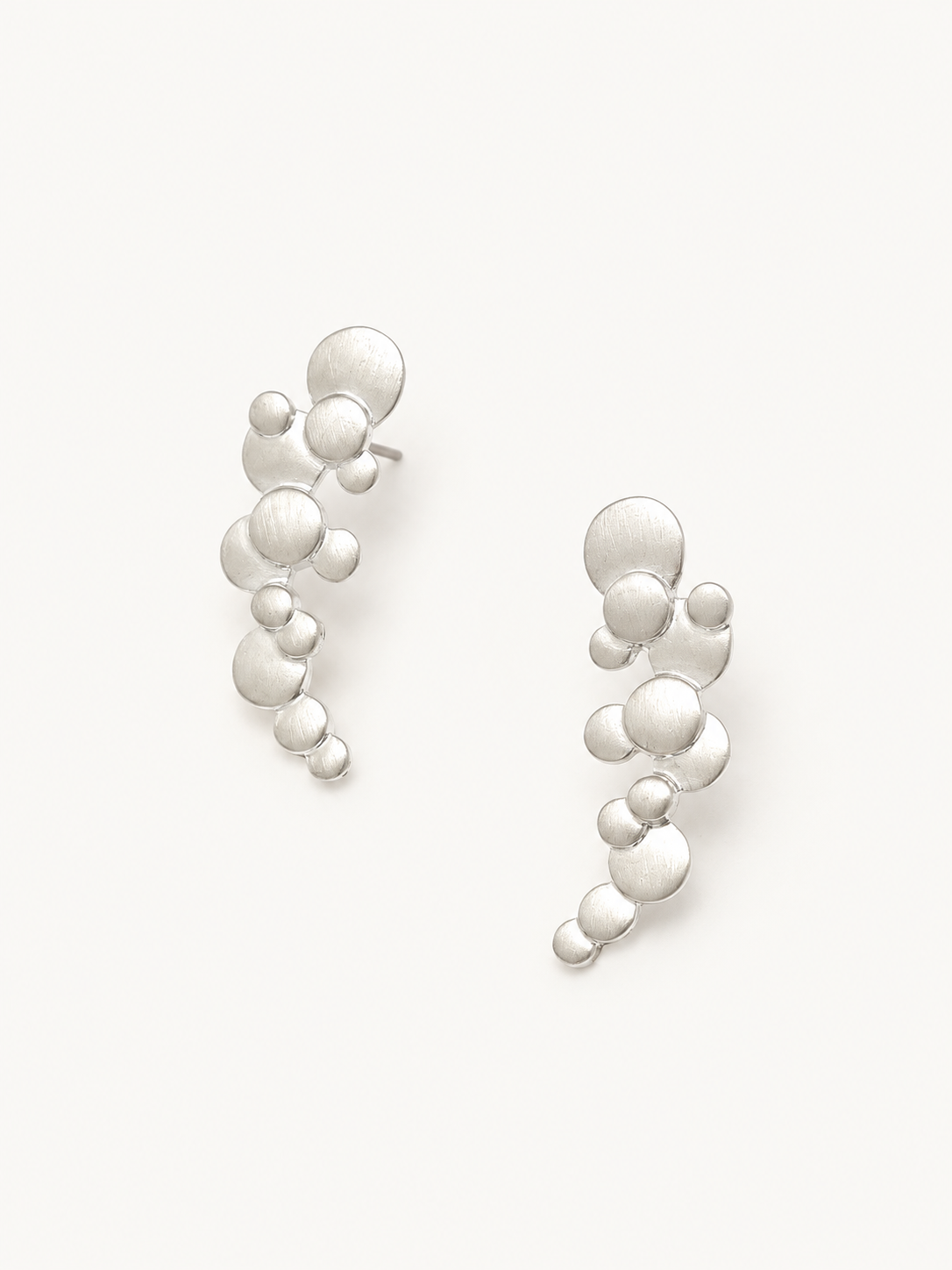 Ear Cuff Bolhas Prata