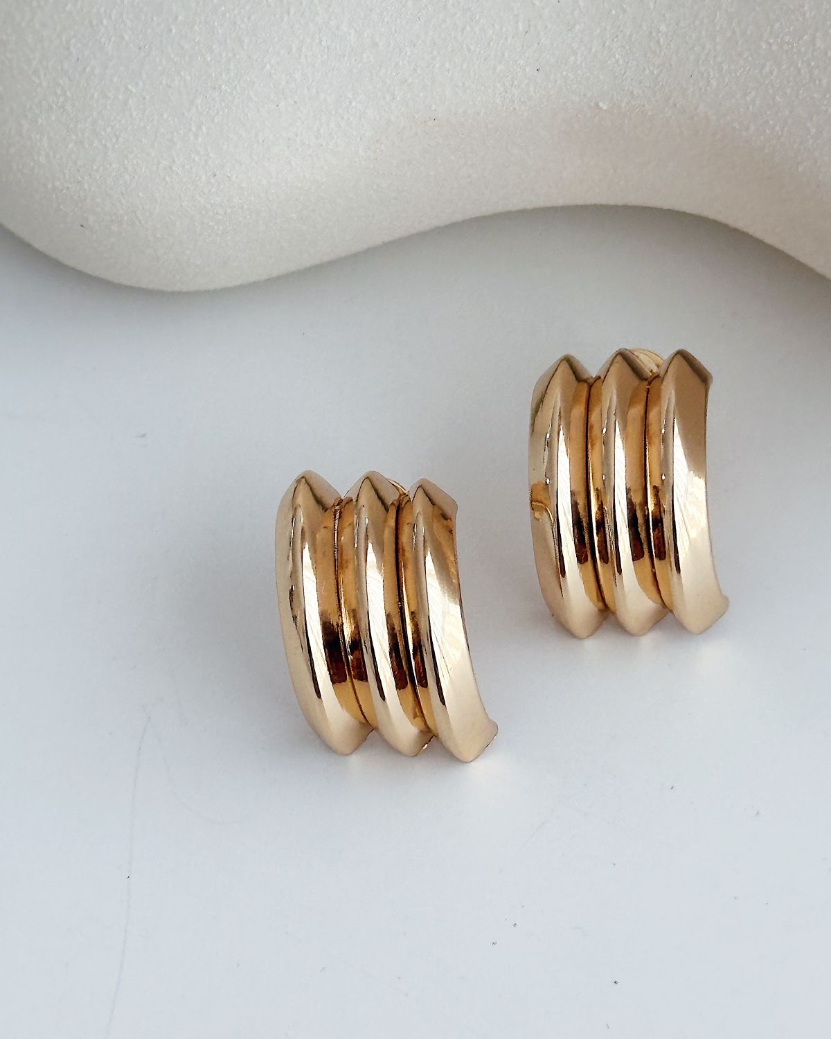 Brinco Belle Ouro