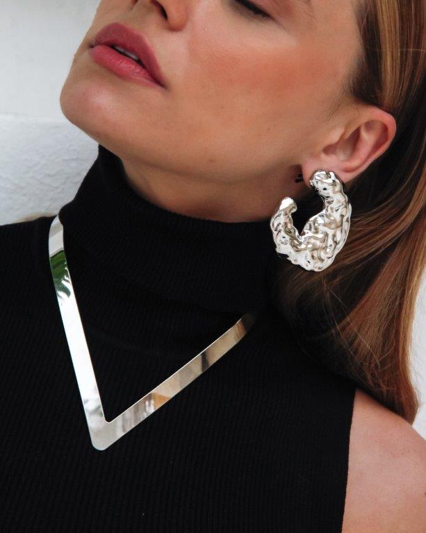 Choker Yates Prata