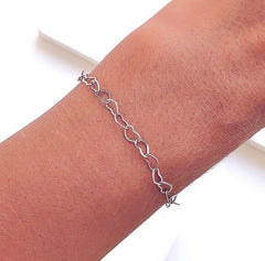 Pulseira Fina Corações Prateada