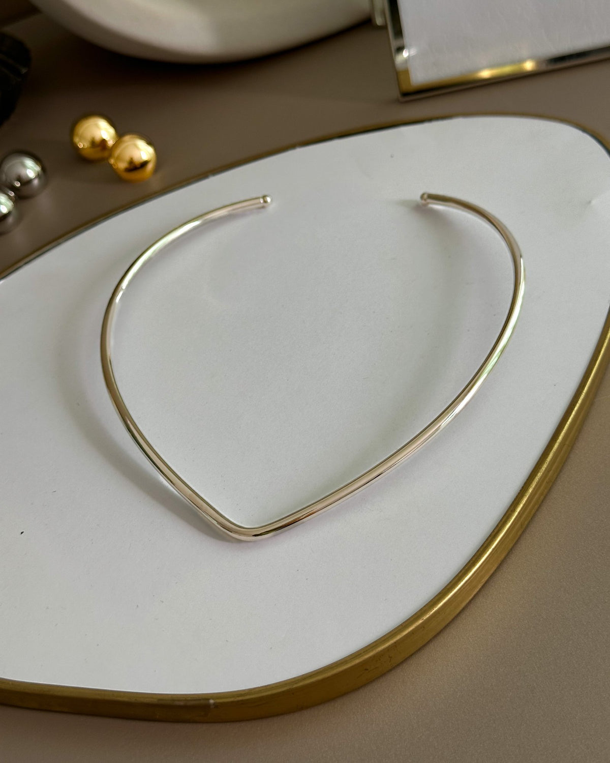 Choker Veri Prata