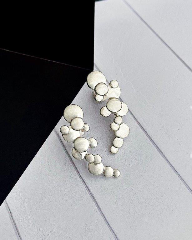 Ear Cuff Bolhas Prata