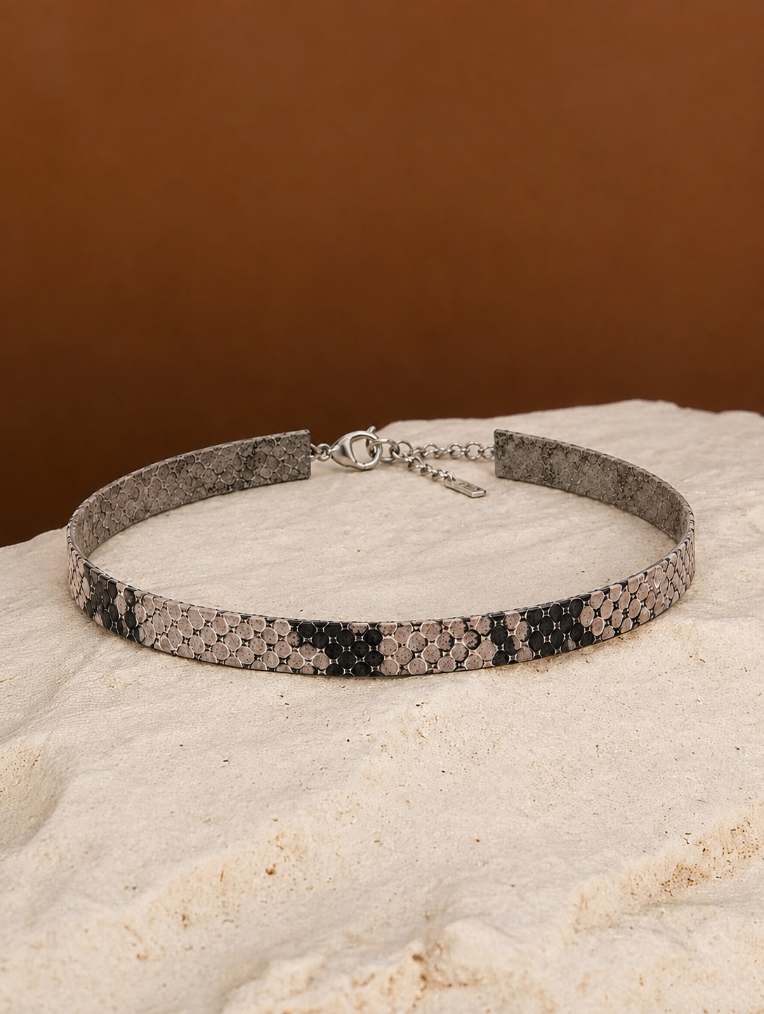 Choker Alma Couro Píton