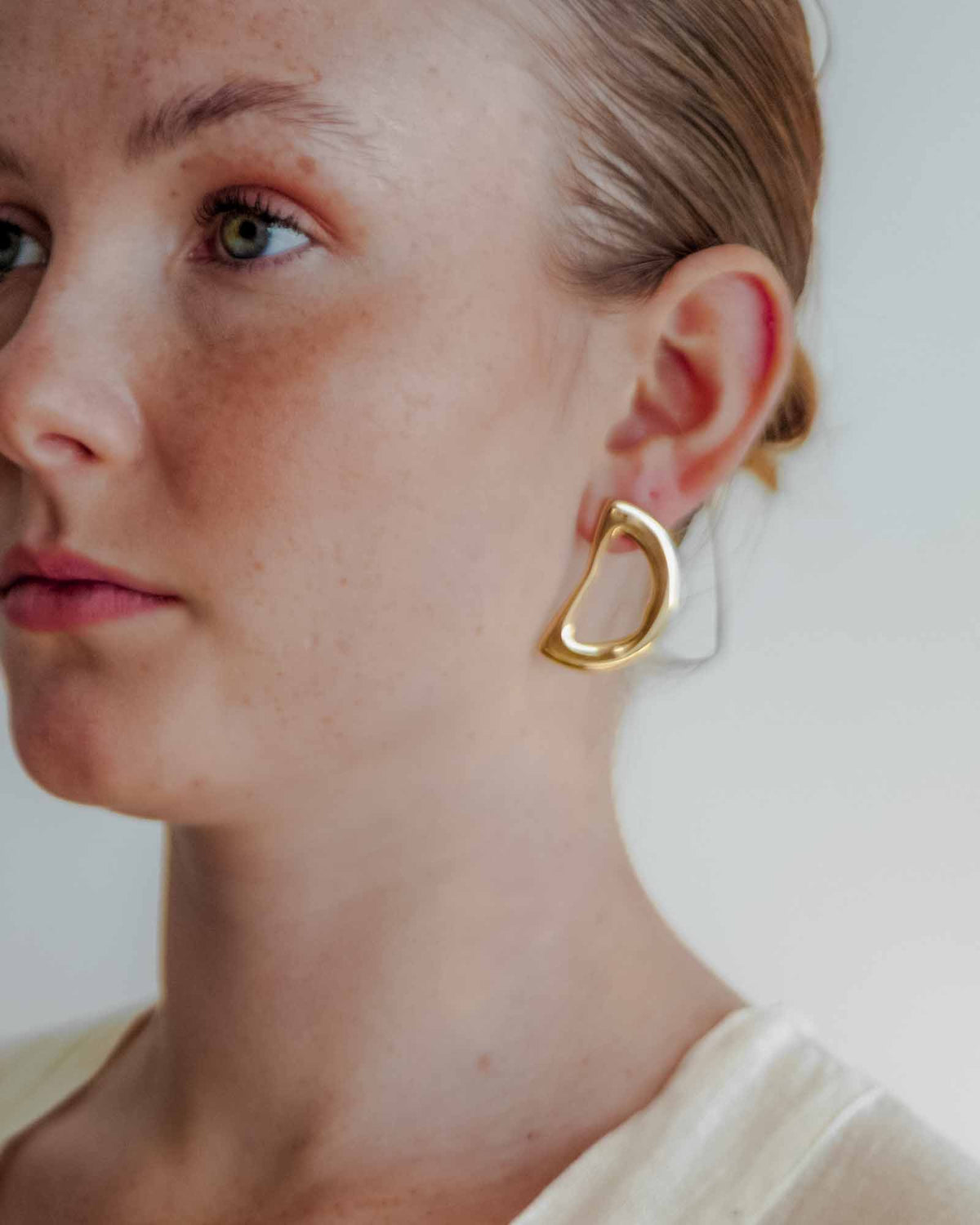 Brinco Tilda Ouro