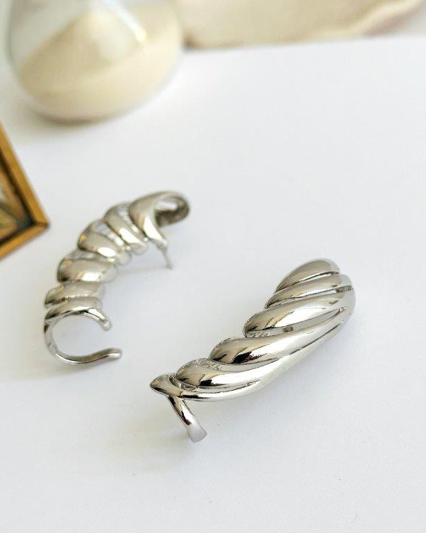 Ear Cuff Laila Prata